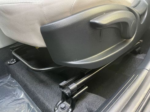 Used 2025 Kia Soul LX w/ LX Technology Package image 23