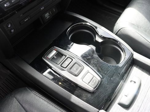 Used 2016 Honda Pilot Elite image 16