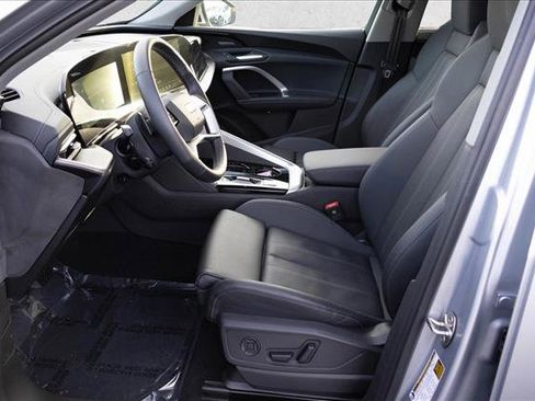 Certified 2025 Audi Q5 Premium Plus w/ Premium Plus image 12