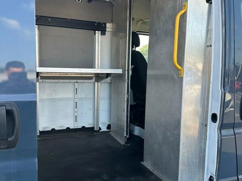 Used 2018 RAM ProMaster 2500 image 17
