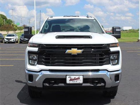 New 2025 Chevrolet Silverado 2500 W/T w/ WT Convenience Package image 2