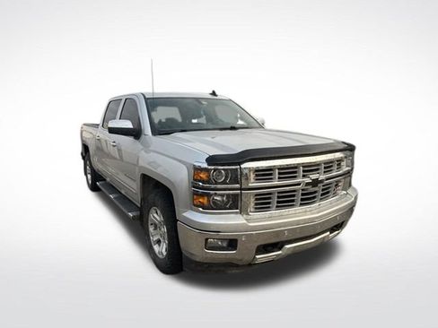 Used 2015 Chevrolet Silverado 1500 LTZ Z71 w/ LTZ Plus Package AWD/4WD image 3