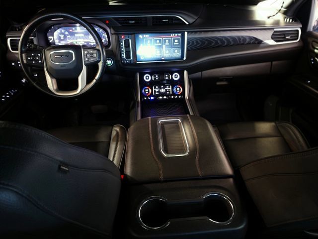 Used 2023 GMC Yukon Denali RWD image 38