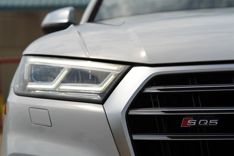 Used 2019 Audi SQ5 Prestige AWD/4WD image 26