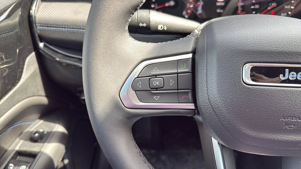 New 2026 Jeep Compass Latitude AWD/4WD image 30