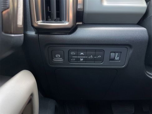 New 2025 GMC Hummer EV 3X image 18