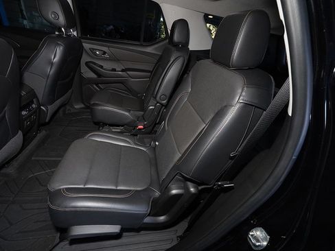 Used 2019 Chevrolet Traverse Premier w/ Redline Edition FWD image 14