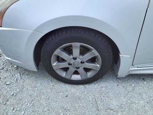 Used 2012 Nissan Sentra 2.0 SR w/ Special Edition Pkg image 4