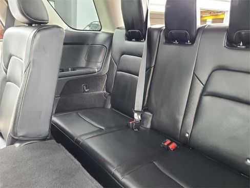 Used 2022 Nissan Pathfinder SL w/ SL Black Package image 24