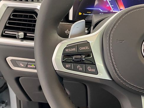 New 2026 BMW X7 xDrive40i w/ M Sport Package image 18