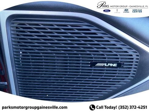 Used 2024 Jeep Wagoneer Series II w/ Flexible Seating Group image 16