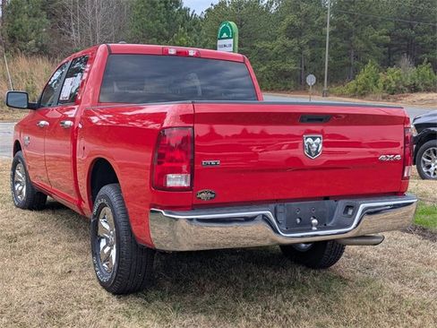 Used 2021 RAM 1500 Classic SLT image 5