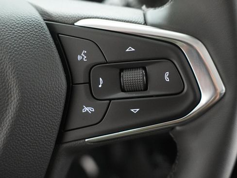 New 2026 Chevrolet Trax LT w/ Driver Confidence Package image 21