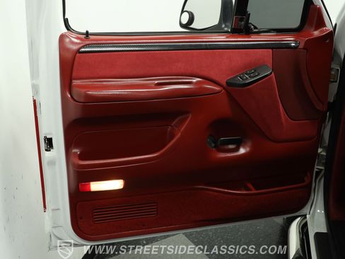 Used 1992 Ford F150 4x4 Regular Cab image 33