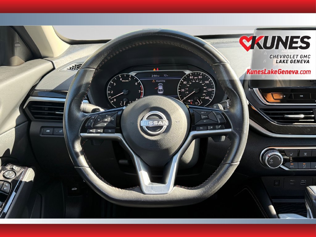 Used 2024 Nissan Altima 2.5 SR w/ SR Premium Package FWD image 13