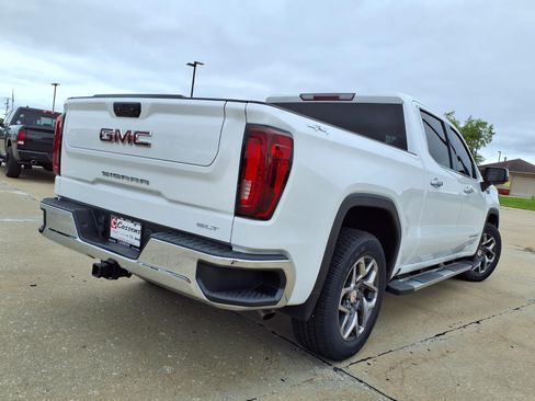 Used 2022 GMC Sierra 1500 SLT w/ SLT Premium Package AWD/4WD image 30
