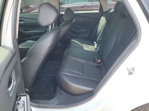Used 2023 Honda Accord Touring image 6