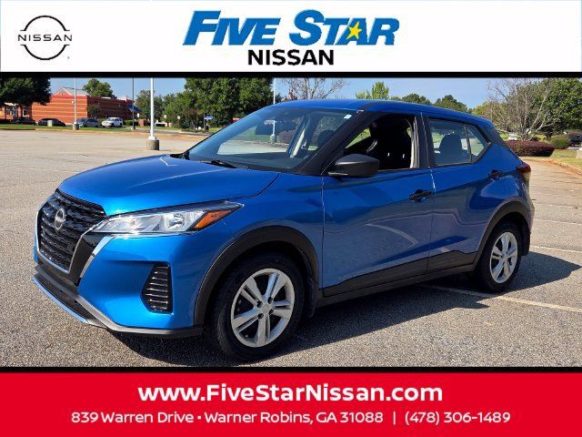 Used 2024 Nissan Kicks S FWD image 3