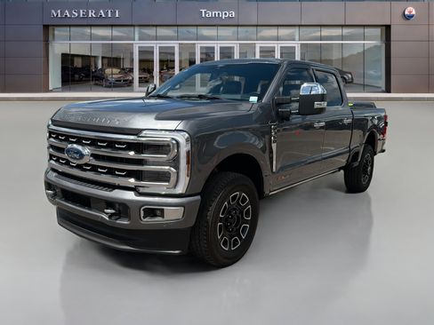 Used 2024 Ford F350 Platinum AWD/4WD image 7