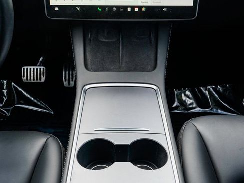 Used 2023 Tesla Model Y Long Range image 13