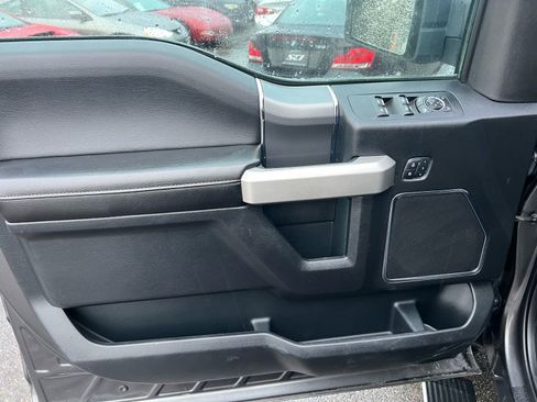 Used 2015 Ford F150 Lariat w/ Equipment Group 502A Luxury AWD/4WD image 13