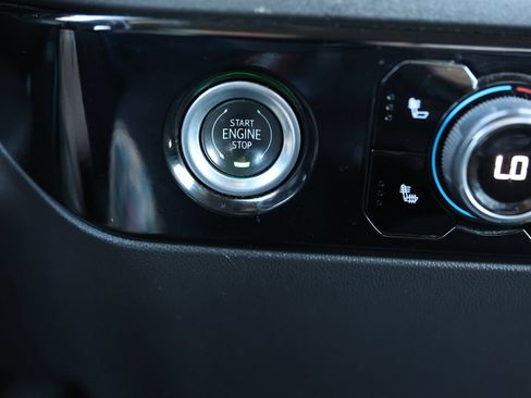 Used 2024 Chevrolet Silverado 1500 LT AWD/4WD image 30