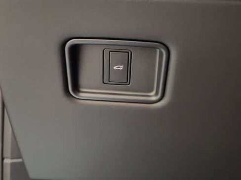 New 2026 Land Rover Range Rover Sport SE AWD/4WD image 37