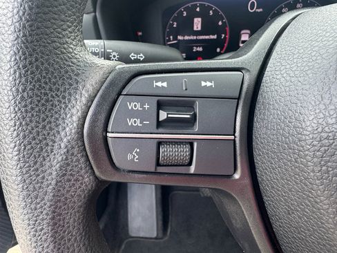 Certified 2023 Honda Accord EX image 11