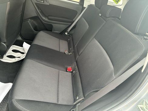 Used 2014 Subaru Forester 2.5i Premium AWD/4WD image 9