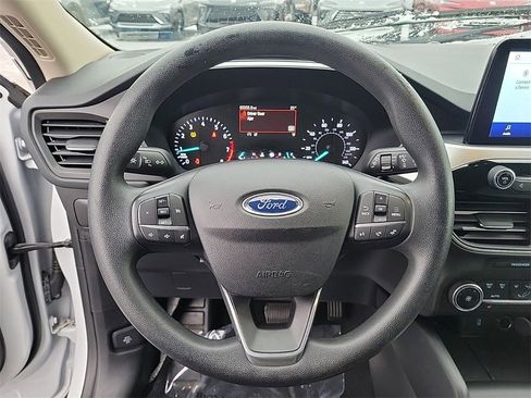 Used 2020 Ford Escape SE image 20