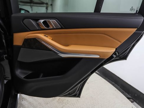 New 2026 BMW X5 xDrive50e image 25