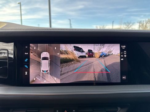 Used 2024 Porsche Cayenne Base image 20