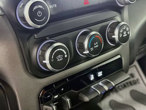 Used 2022 RAM 1500 Big Horn AWD/4WD image 15