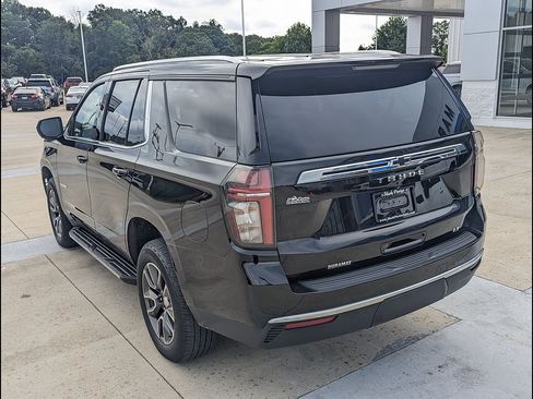 Used 2021 Chevrolet Tahoe LT w/ Rear Media and Nav Package AWD/4WD image 9