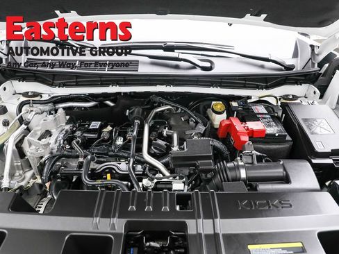 Used 2025 Nissan Kicks S image 7