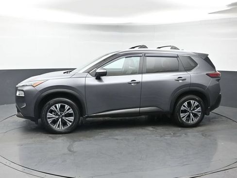 Used 2022 Nissan Rogue SV w/ SV Premium Package AWD/4WD image 2