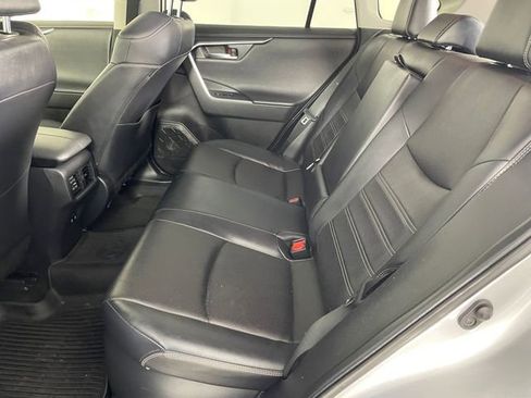 Used 2020 Toyota RAV4 Limited AWD/4WD image 17