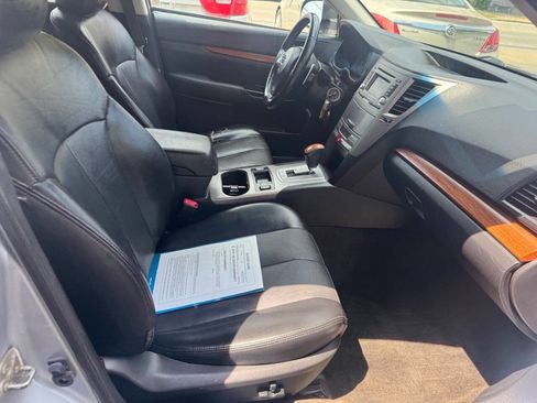 Used 2014 Subaru Outback 2.5i Limited AWD/4WD image 22