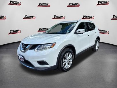 Used 2016 Nissan Rogue SV w/ SV Premium Package