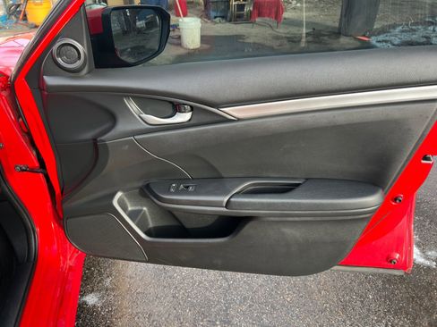 Used 2019 Honda Civic Sport image 17