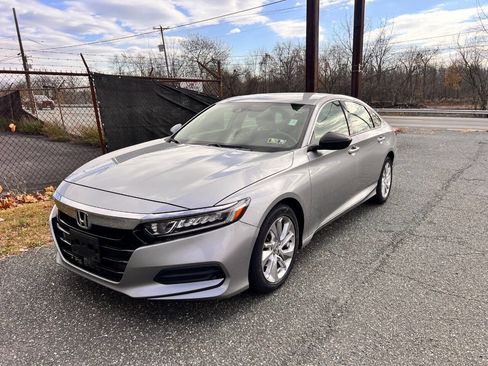 Used 2018 Honda Accord LX image 5