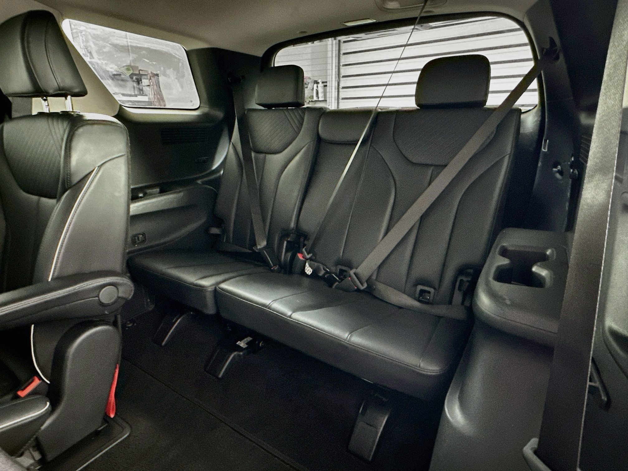 Used 2024 Hyundai Palisade SEL FWD image 30