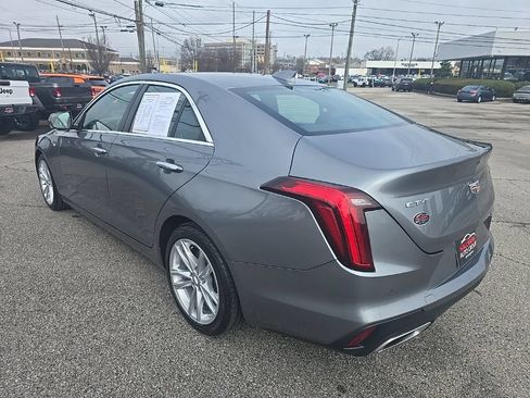 Used 2022 Cadillac CT4 Luxury w/ Cold Weather Package RWD image 5