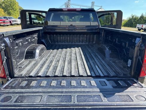 Used 2024 Chevrolet Silverado 2500 Custom w/ Custom Value Package image 30