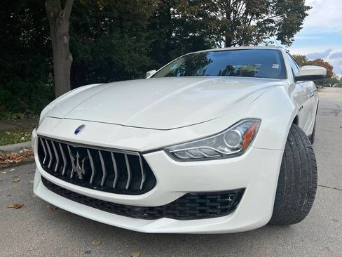 Used 2018 Maserati Ghibli S image 3