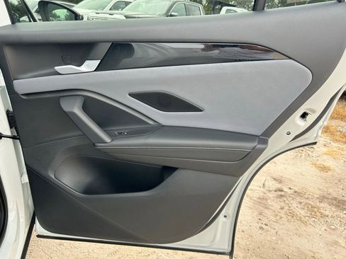 New 2026 Volkswagen Tiguan SE R-Line image 51