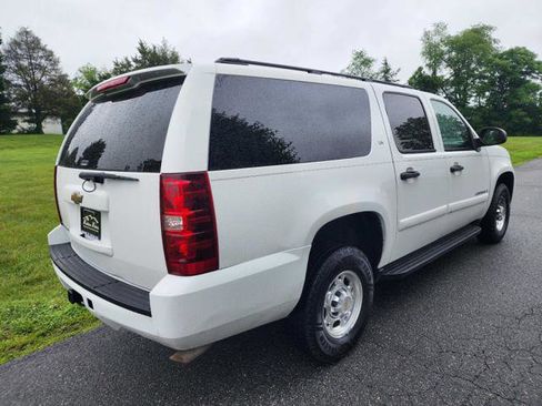 Used 2008 Chevrolet Suburban 2500 LS w/ Skid Plate Package AWD/4WD image 6