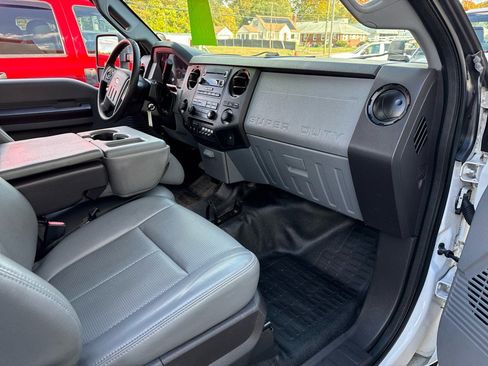 Used 2014 Ford F350 XL image 7