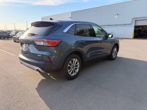 Used 2020 Ford Escape SE FWD image 4