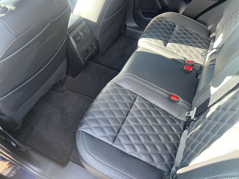 Used 2022 Mitsubishi Outlander SEL image 14